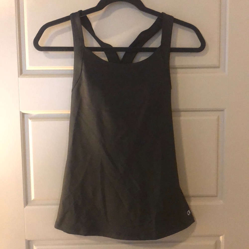 NEW WITH TAGS  workout tank top from Gap